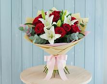 Букет цветов из:  Лилии и Розы в Молочном Вологодской области