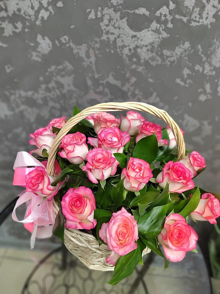 Цветочная композиция из Розы в корзине в Молочном Вологодской области