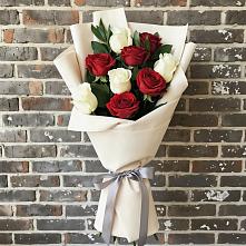 Букет цветов из:  Розы в Молочном Вологодской области