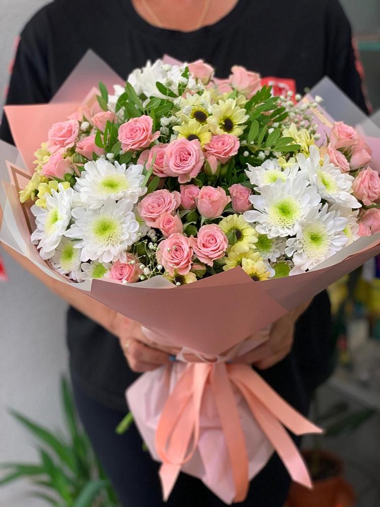 Букет цветов из: Розы и Хризантемы в Молочном Вологодской области