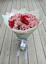 Букет цветов из:  Альстромерии в Молочном Вологодской области