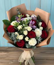 Букет цветов из:  Розы и Альстромерии в Молочном Вологодской области