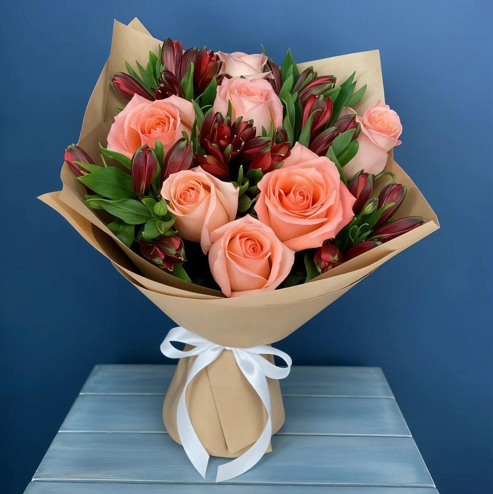 Букет цветов из: Розы и Альстромерии в Молочном Вологодской области