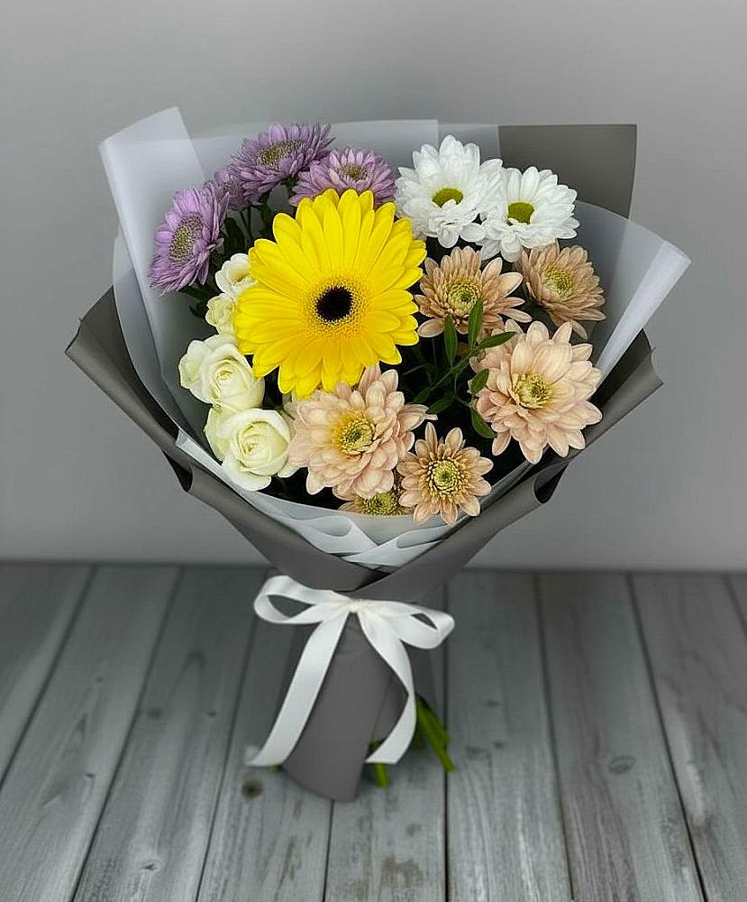 Букет цветов из: Розы, Герберы и Хризантемы в Молочном Вологодской области
