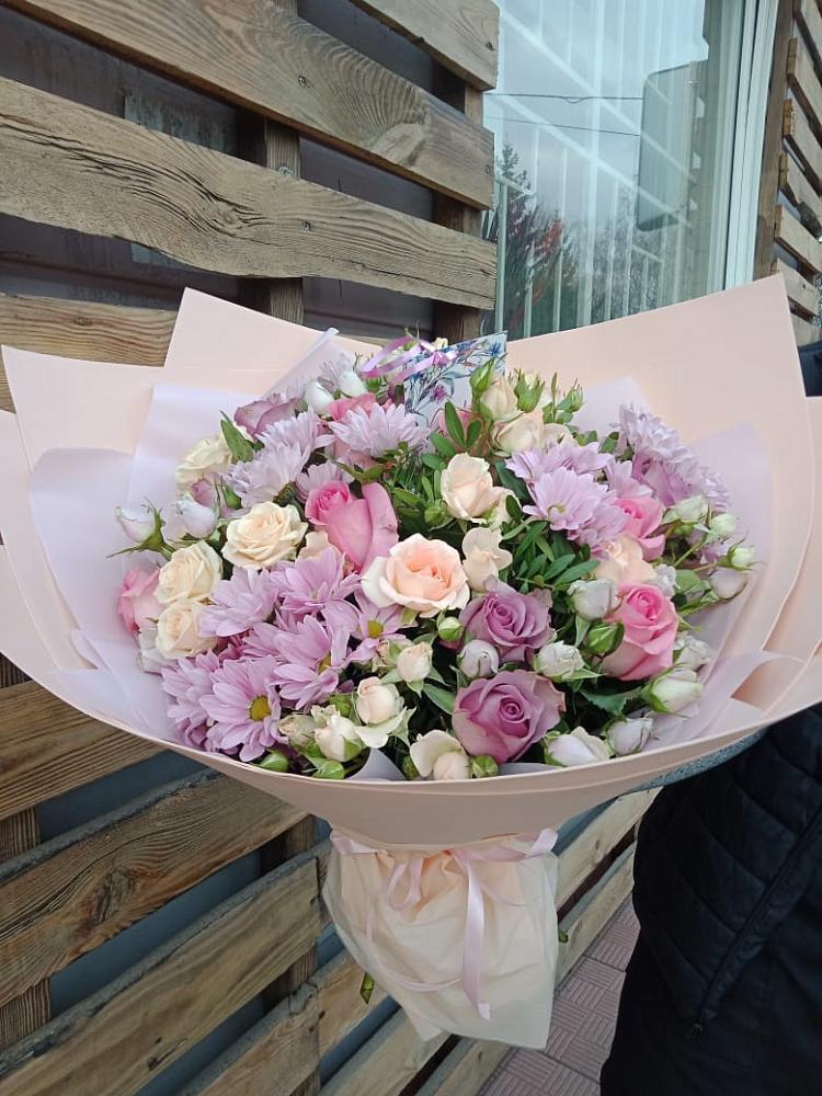 Букет цветов из: Розы и Хризантемы в Молочном Вологодской области