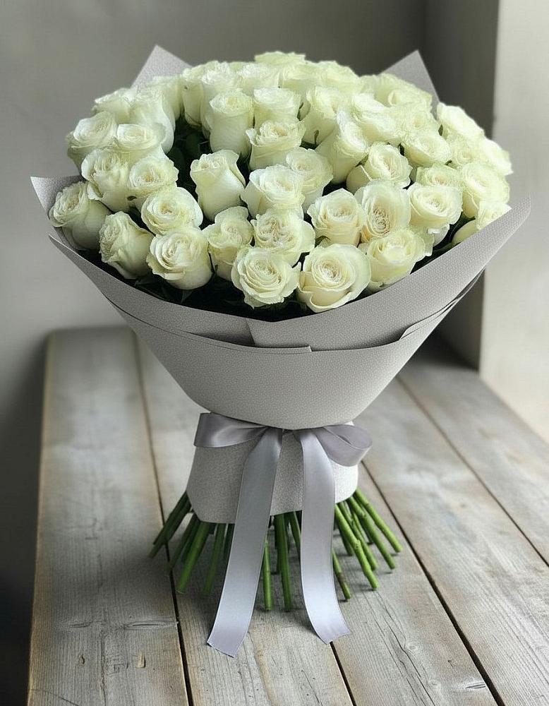 Букет 35 Белых роз в Молочном Вологодской области