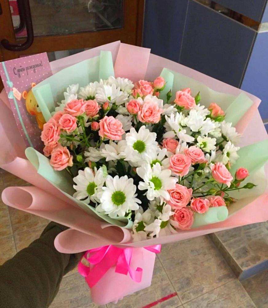 Букет цветов из: Розы и Хризантемы в Молочном Вологодской области