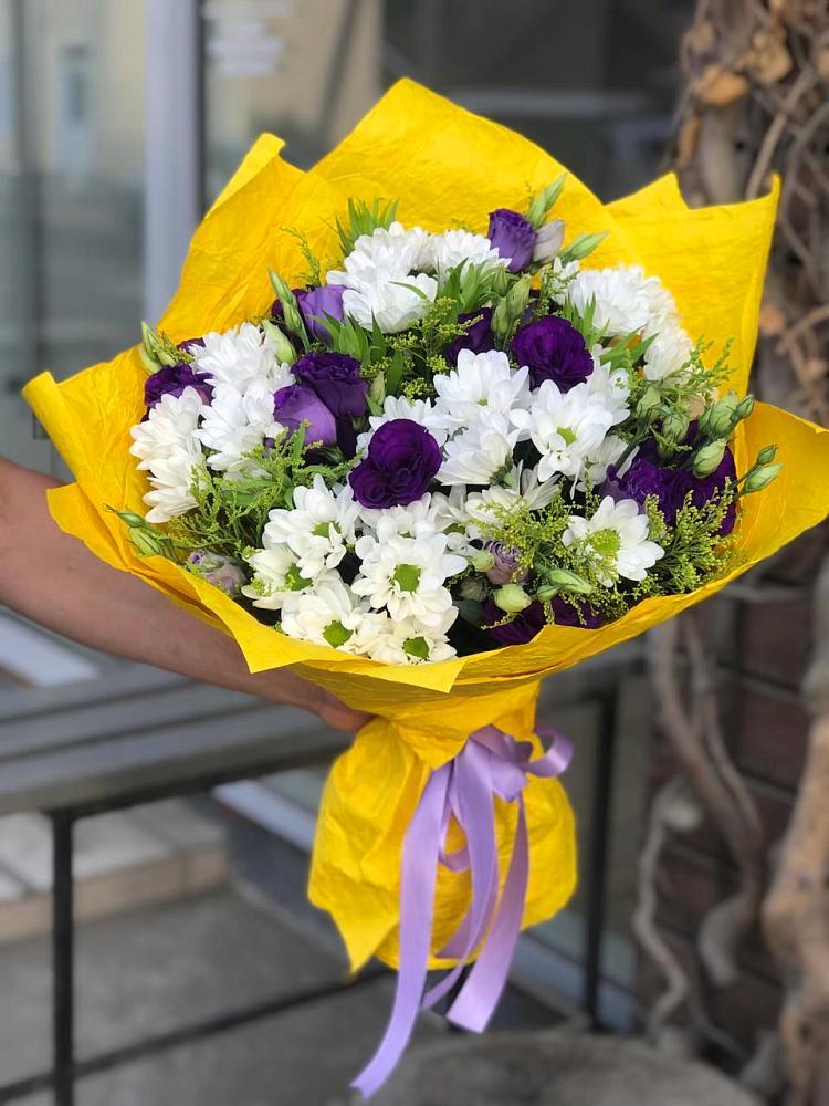 Букет цветов из: Ирисы, Хризантемы и Ромашки в Молочном Вологодской области