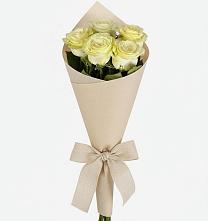 Букет цветов из:  Розы в Молочном Вологодской области