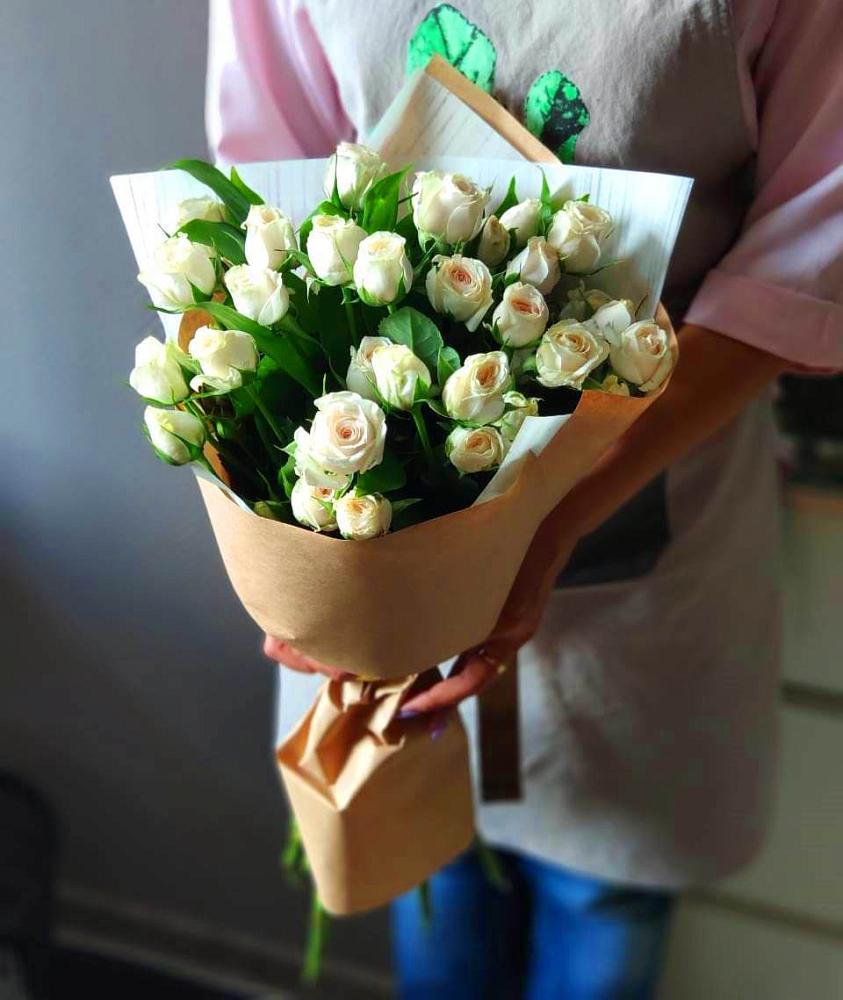 Букет цветов из: Розы в Молочном Вологодской области