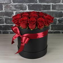 Цветочная композиция из Розы в шляпной коробке в Молочном Вологодской области