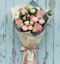 Букет цветов из:  Розы в Молочном Вологодской области