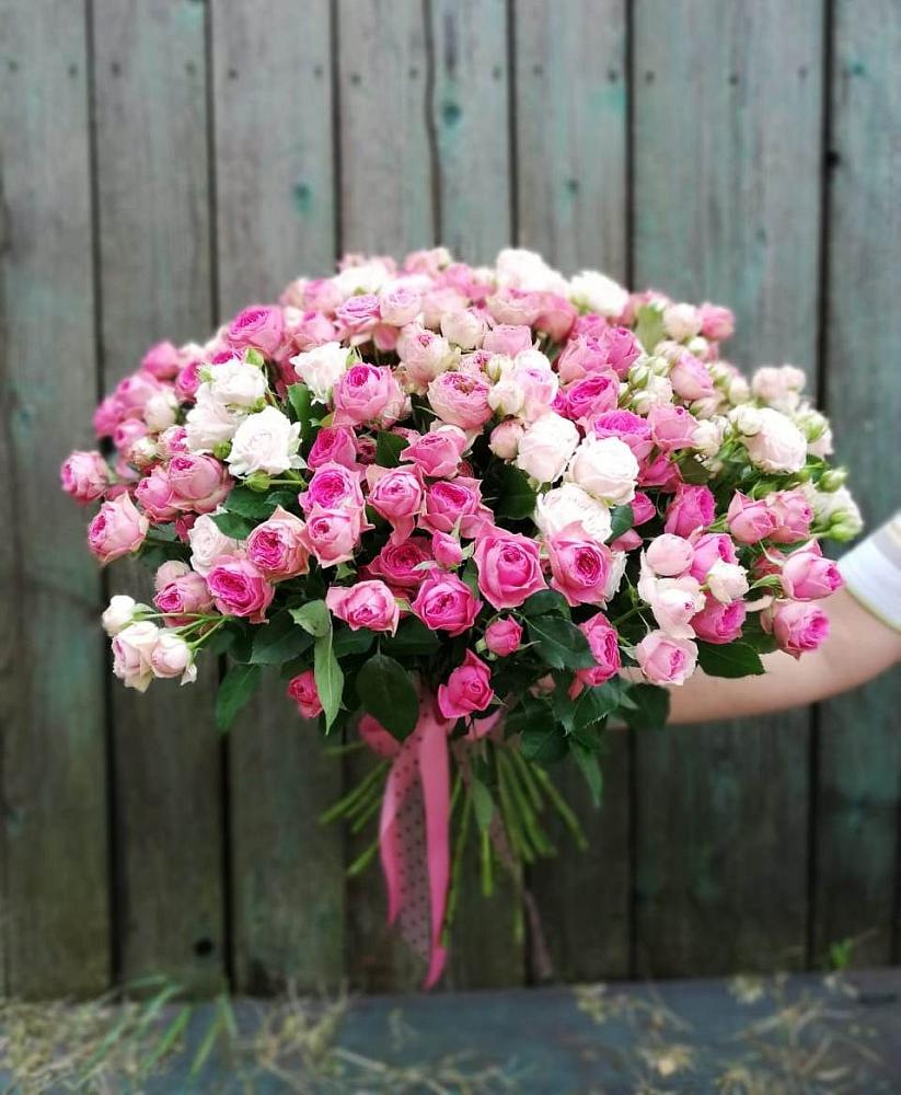 Букет Розовые кустовые розы Натали и Лав Лидия в Молочном Вологодской области