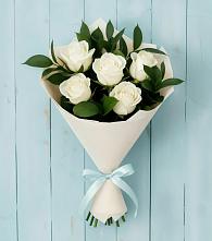 Букет цветов из:  Розы в Молочном Вологодской области