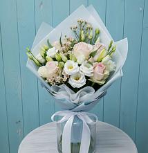 Букет цветов из:  Розы и Лизиантусы в Молочном Вологодской области