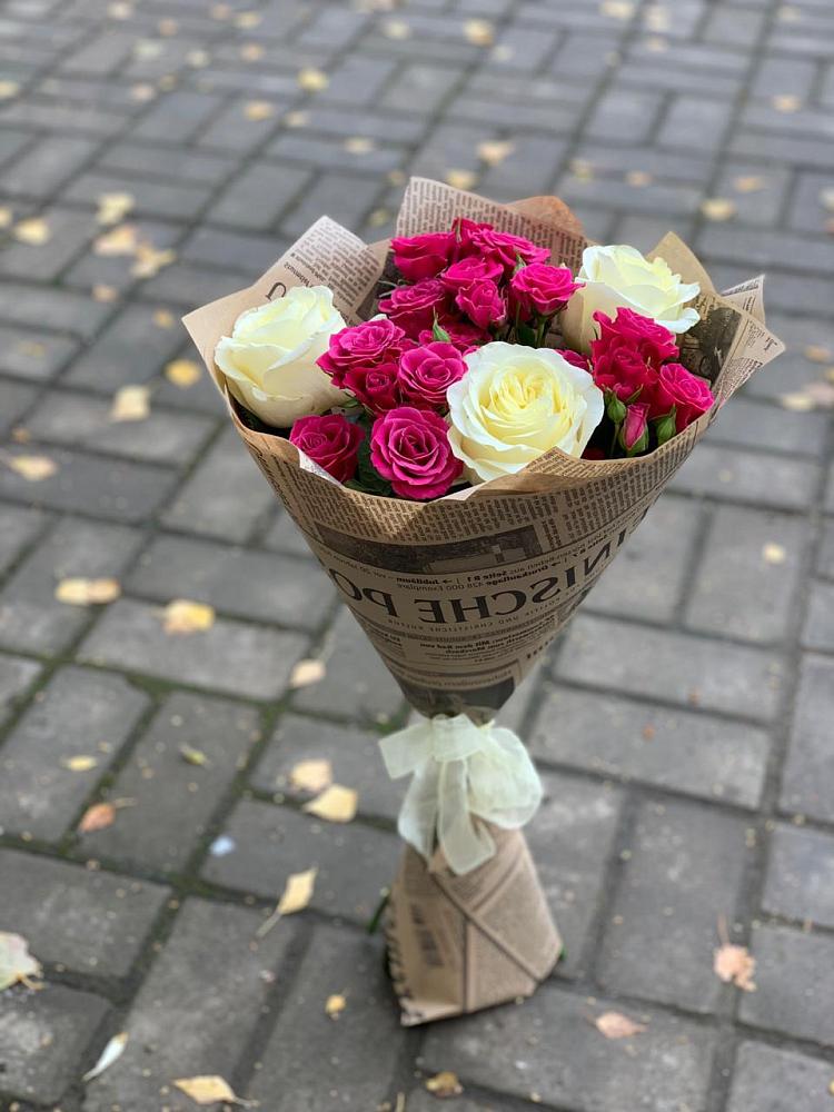 Букет цветов из: Розы в Молочном Вологодской области