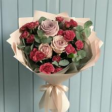 Букет цветов из:  Гвоздики и Розы в Молочном Вологодской области