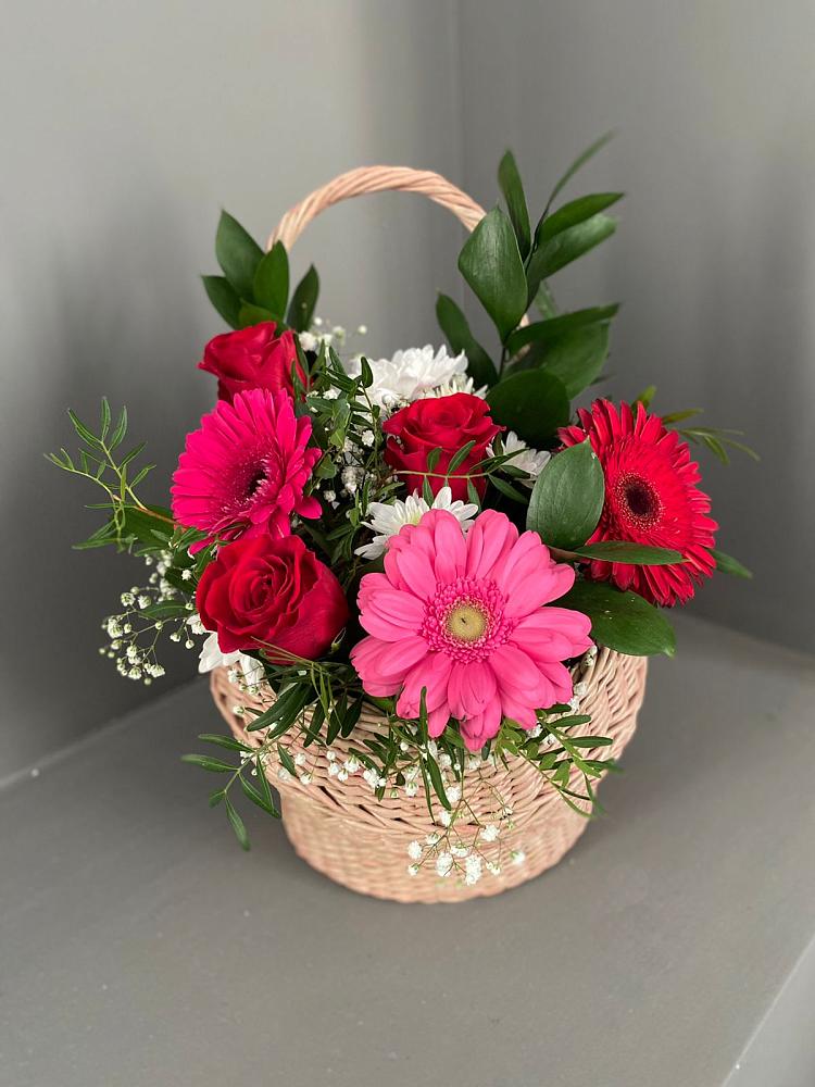 Цветочная композиция из Розы, Хризантемы и Герберы в корзине в Молочном Вологодской области
