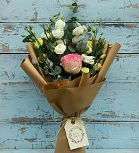 Букет цветов из:  Розы и Лизиантусы в Молочном Вологодской области