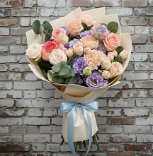 Букет цветов из:  Розы, Лизиантусы и Гвоздики #REPLACE_PRED# Молочном Вологодской области