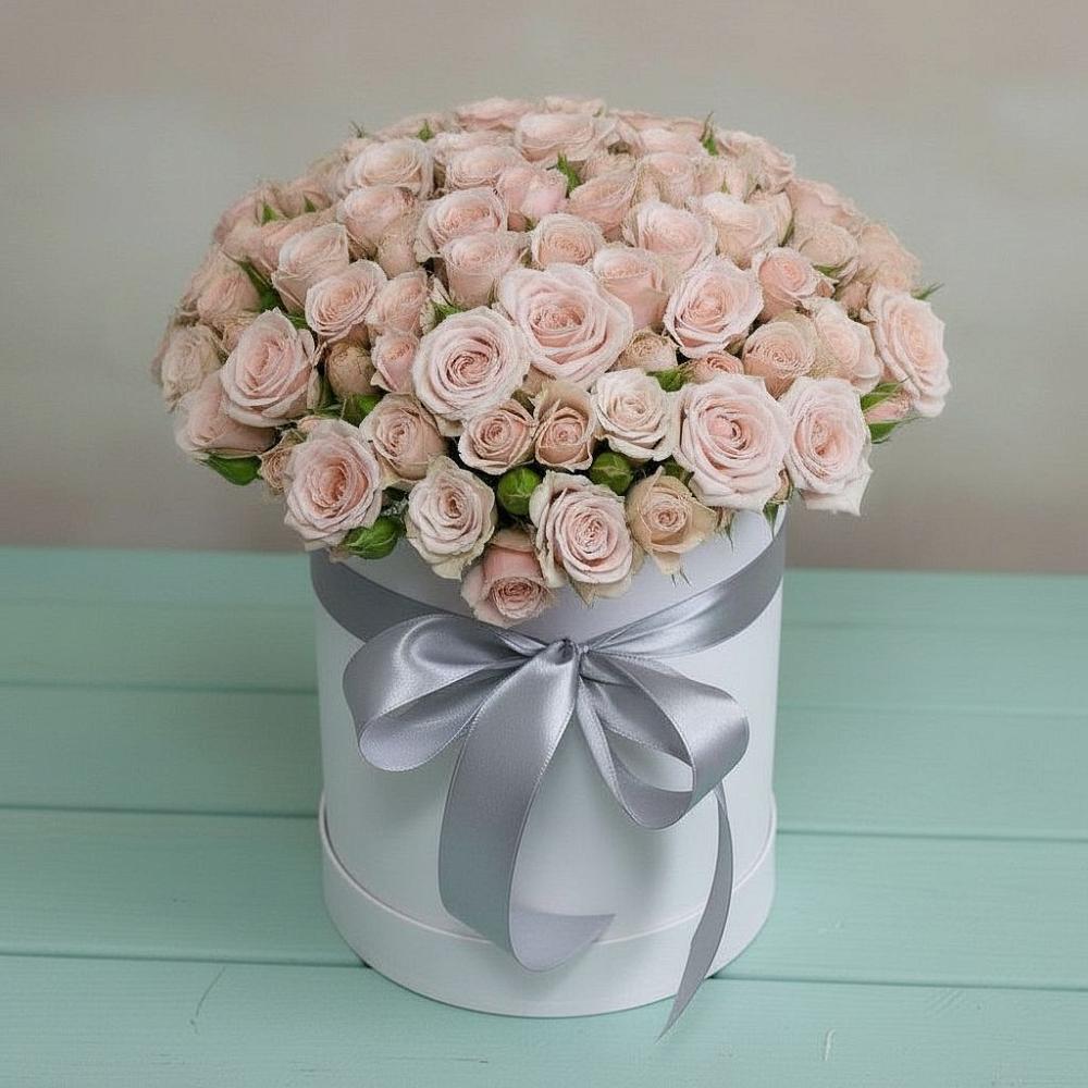 Цветочная композиция из Розы в шляпной коробке в Молочном Вологодской области